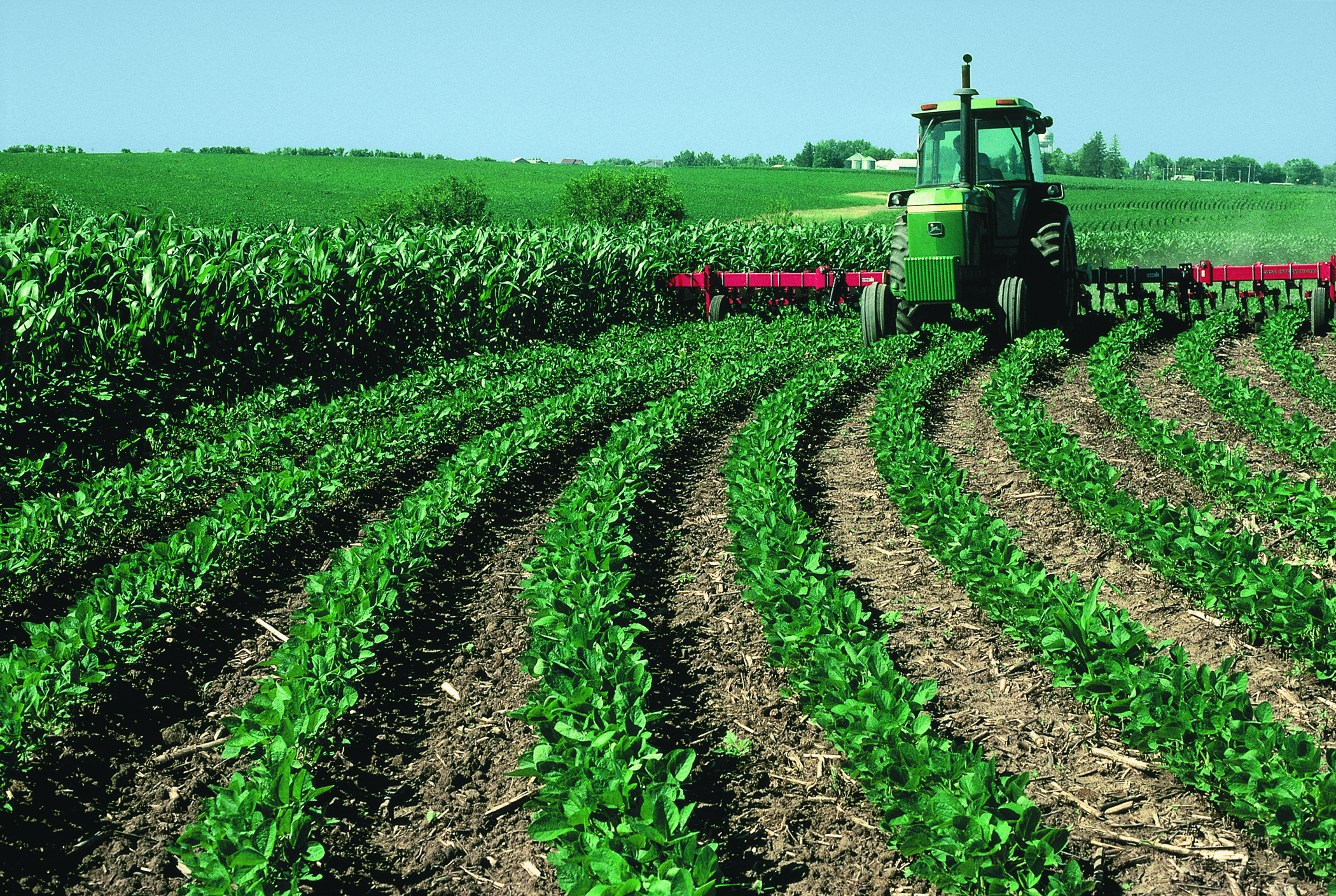 Contour farming and conservation tillage protect highly erodible land near Norwalk in Warren County, in central Iowa
