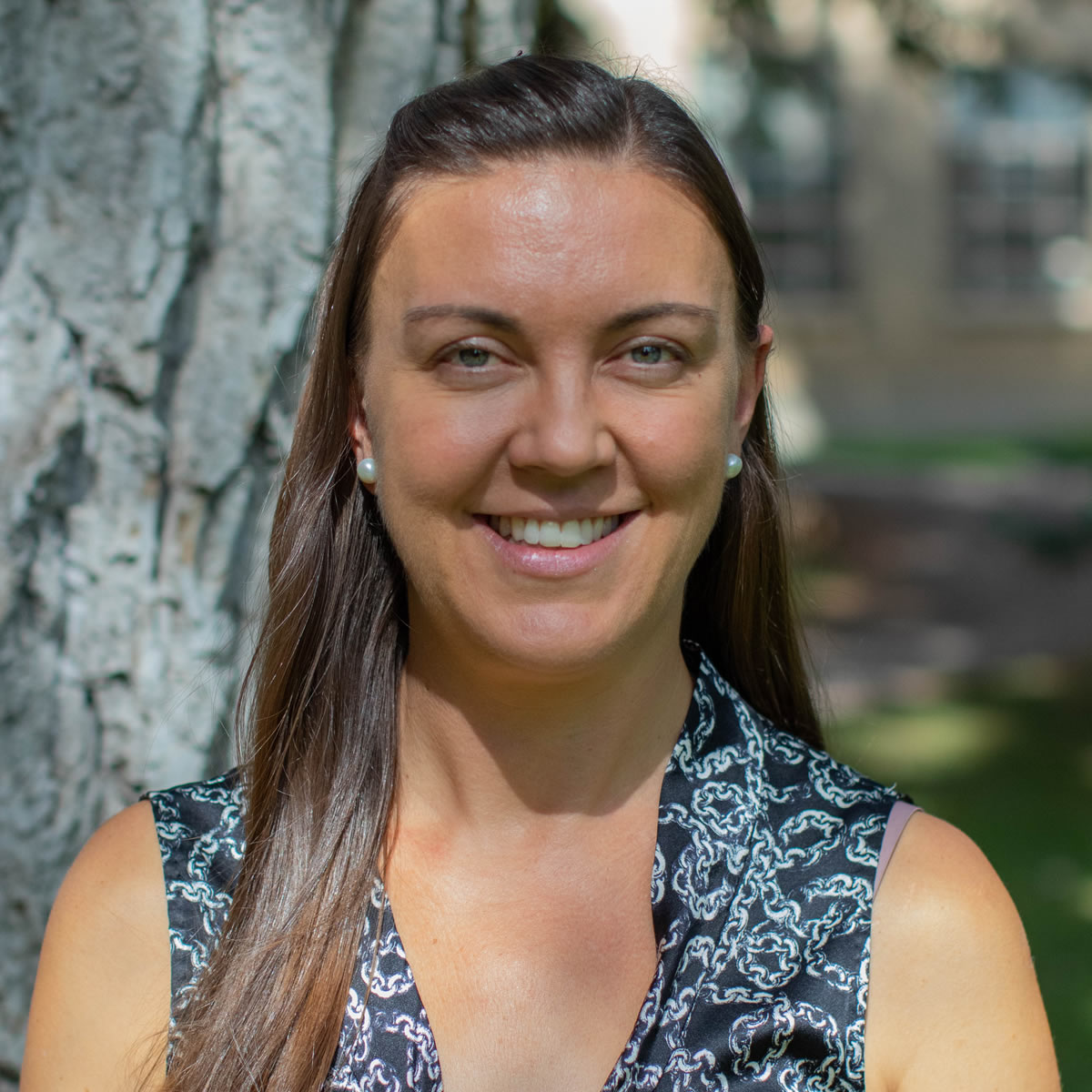 Dr. Daniela Cusack