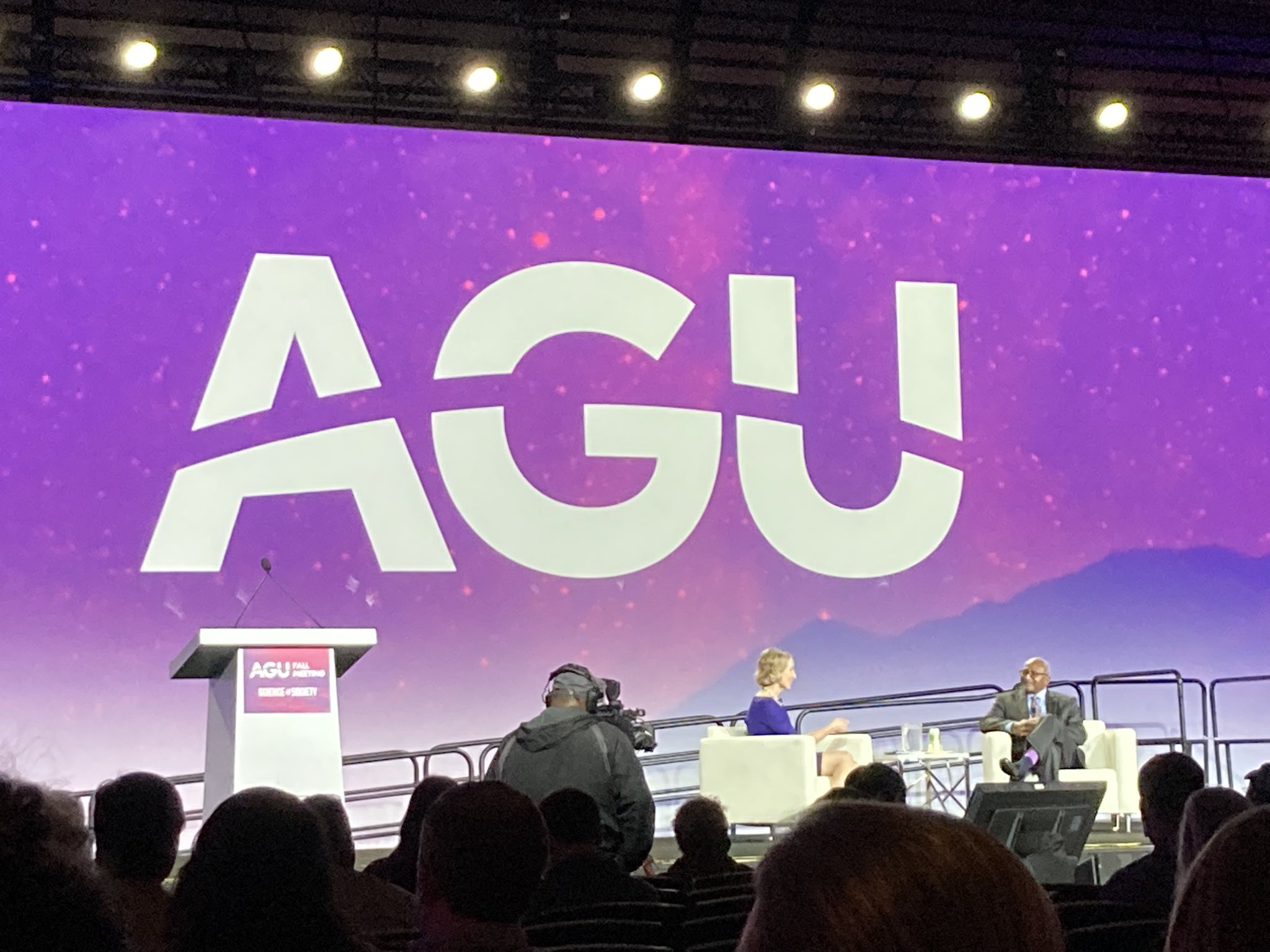 AGU 2021 backdrop